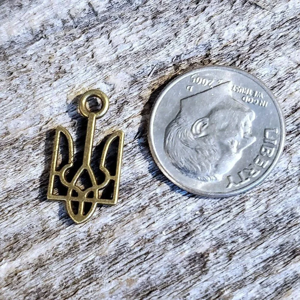 Bronze Ukraine National Emblem Ukrainian Symbol 18x9mm Charms Pendants 10 pcs